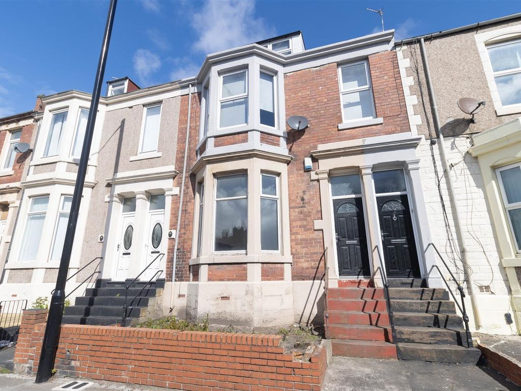 2 bed flat for sale in Waterville Road, North Shields NE29, £37,800