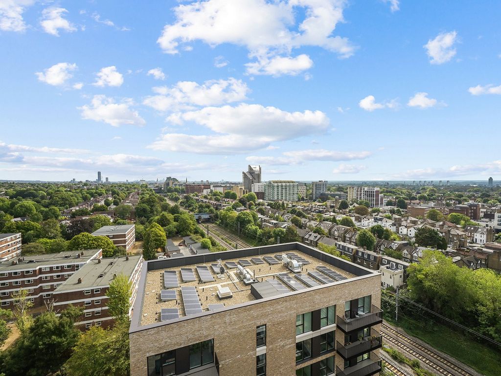 3 bed flat to rent in Bathgate Place, 127 West Ealing W13 Zoopla