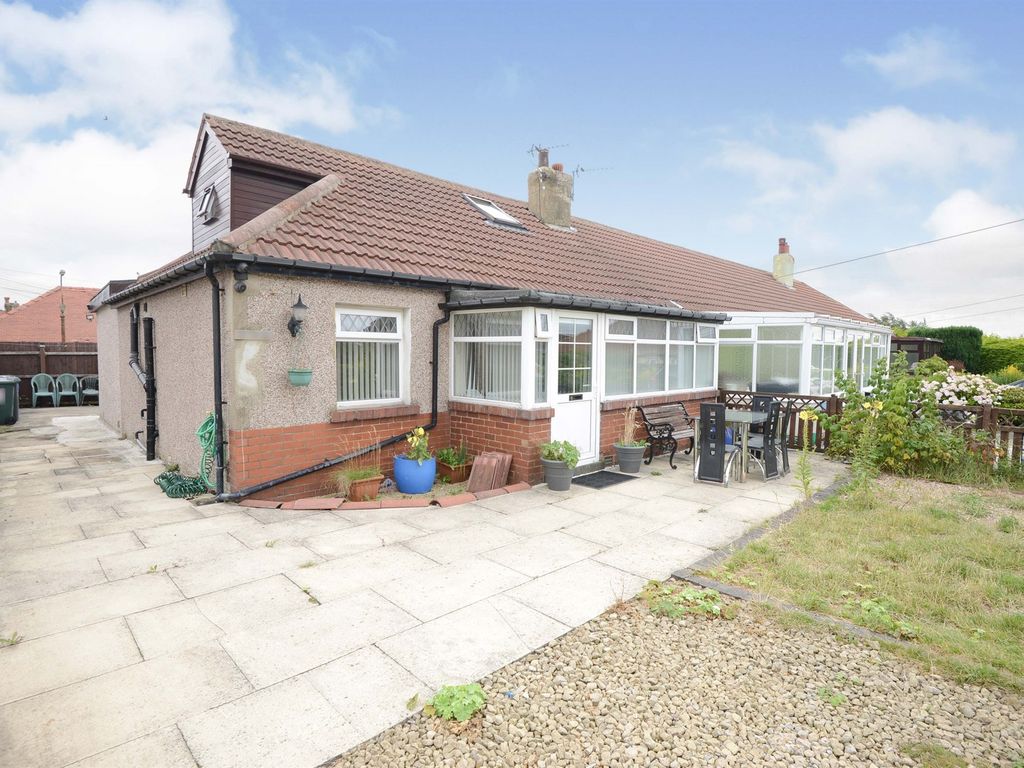 3 bed semidetached bungalow for sale in Haworth Road, Bradford BD9