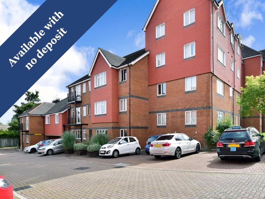 2 bed flat to rent in Tower Close, East Grinstead RH19, £1,250 pcm Zoopla