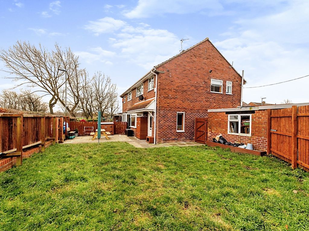 3 bed semidetached house for sale in Hallgarth, Gateshead NE10 Zoopla