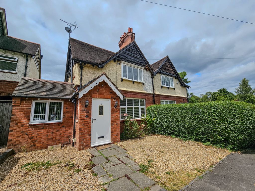 3 bed semidetached house for sale in Summerfield Road, Stourbridge DY9