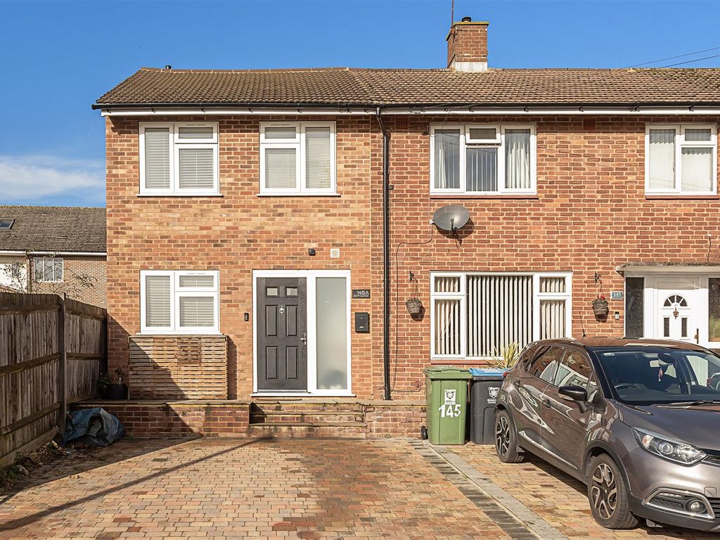 3 bed end terrace house for sale in Great Elms Road, Hemel Hempstead