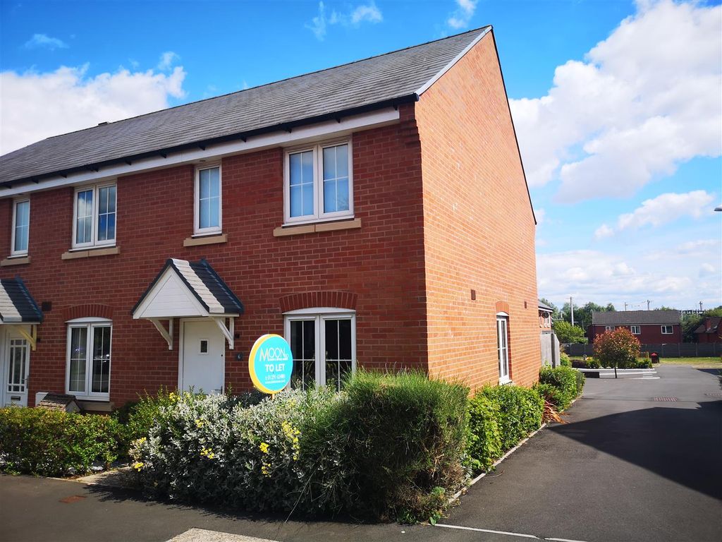 3 bed end terrace house to rent in Seymour Way, Magor NP26, £1,100 pcm