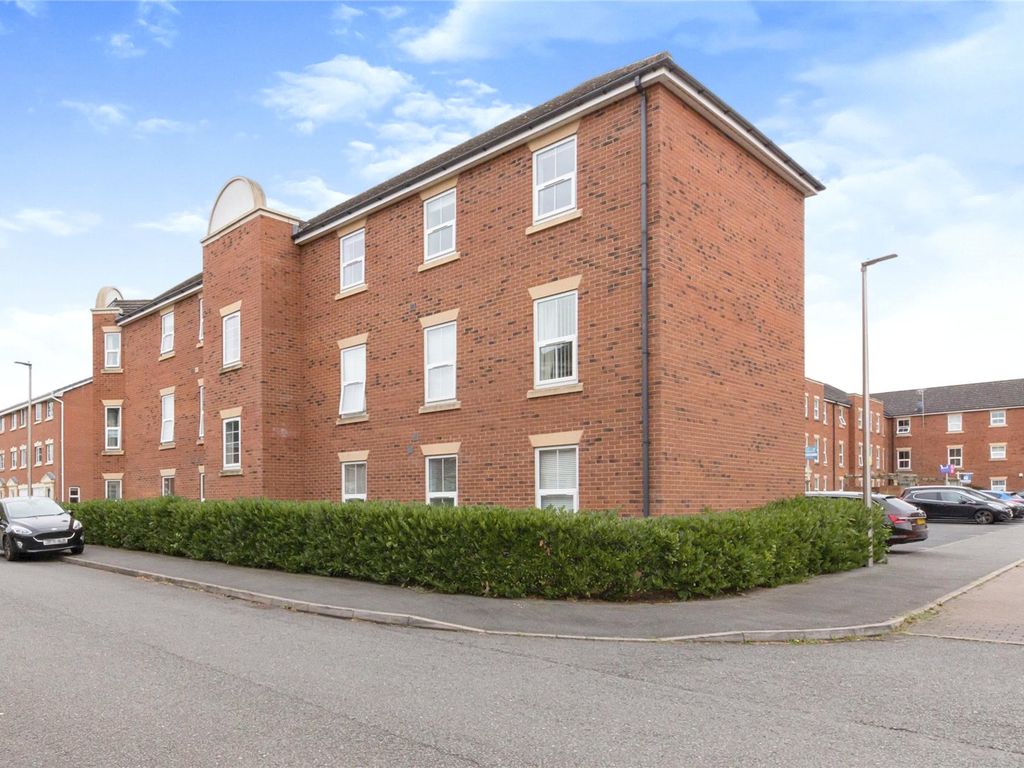 2 bed flat for sale in Lambert Crescent, Nantwich, Cheshire CW5 Zoopla