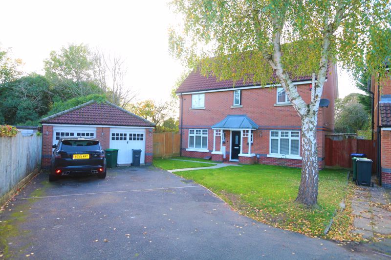 4 bed detached house for sale in Hobhouse Close, Great Barr, Birmingham