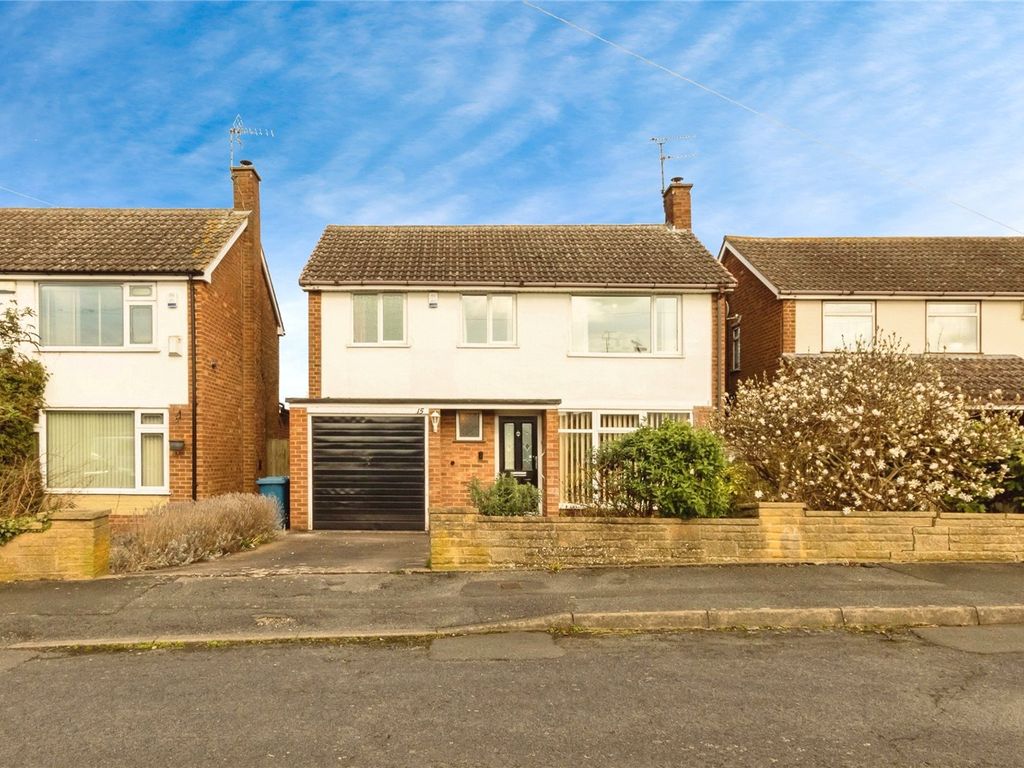 3 bed detached house for sale in Whitworth Drive, RadcliffeOnTrent