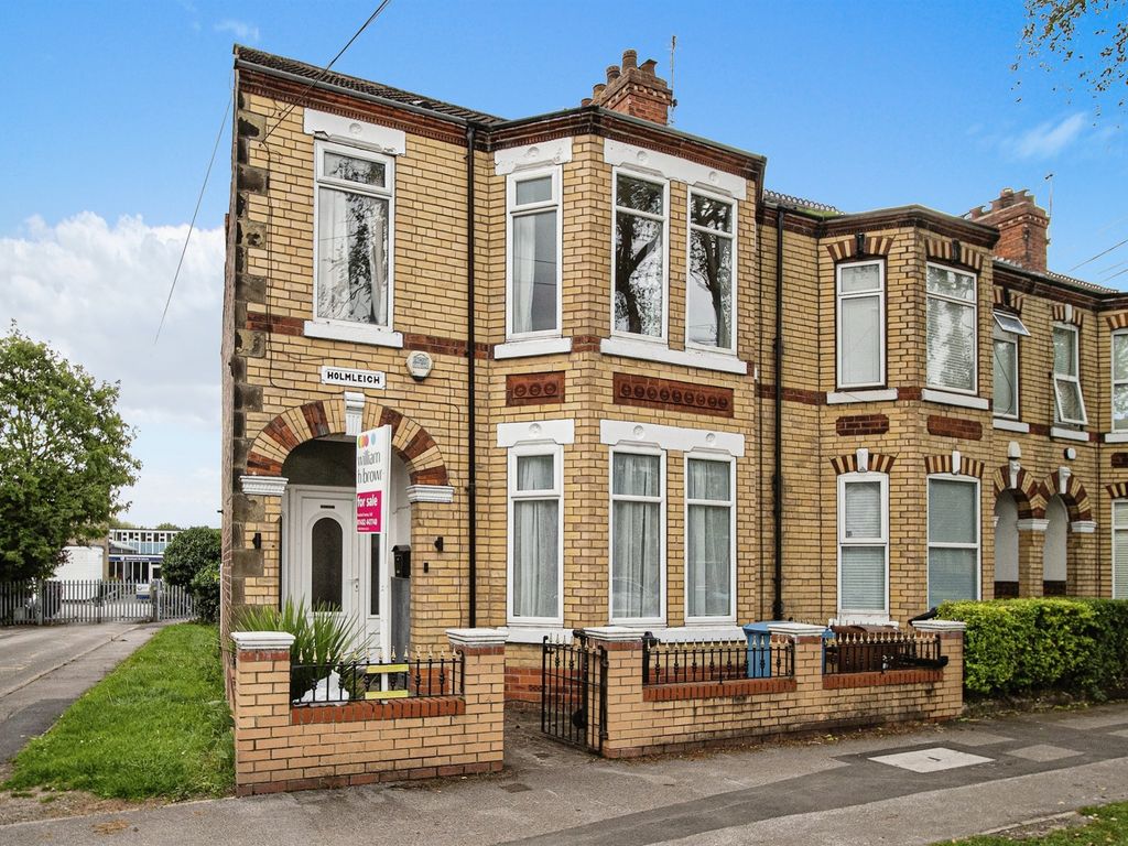5 bed end terrace house for sale in Beresford Avenue, Beverley Road