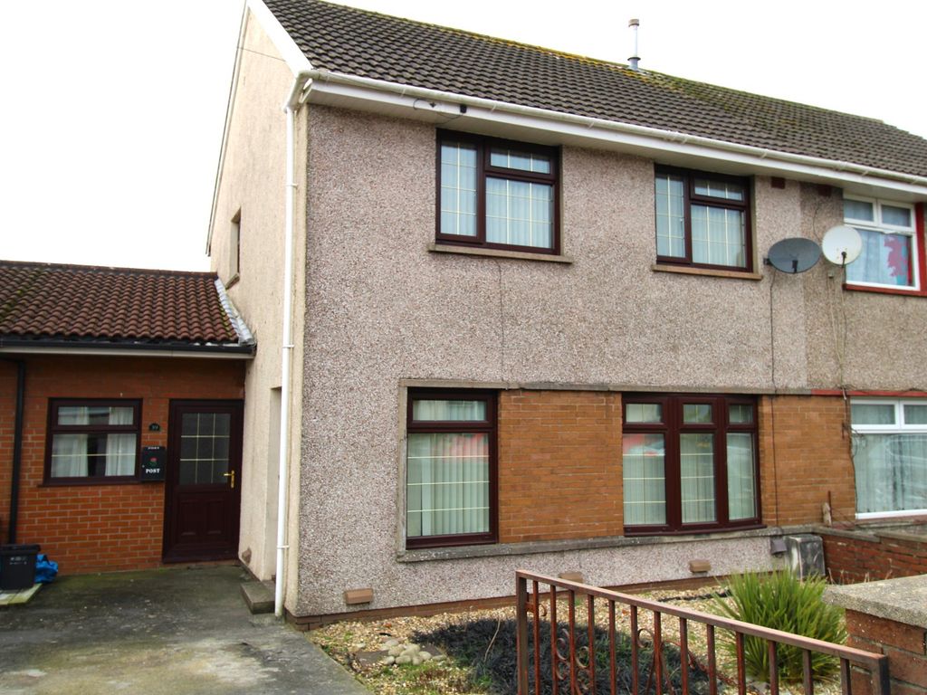3 bed semidetached house for sale in HeolYMynydd, Sarn, Bridgend