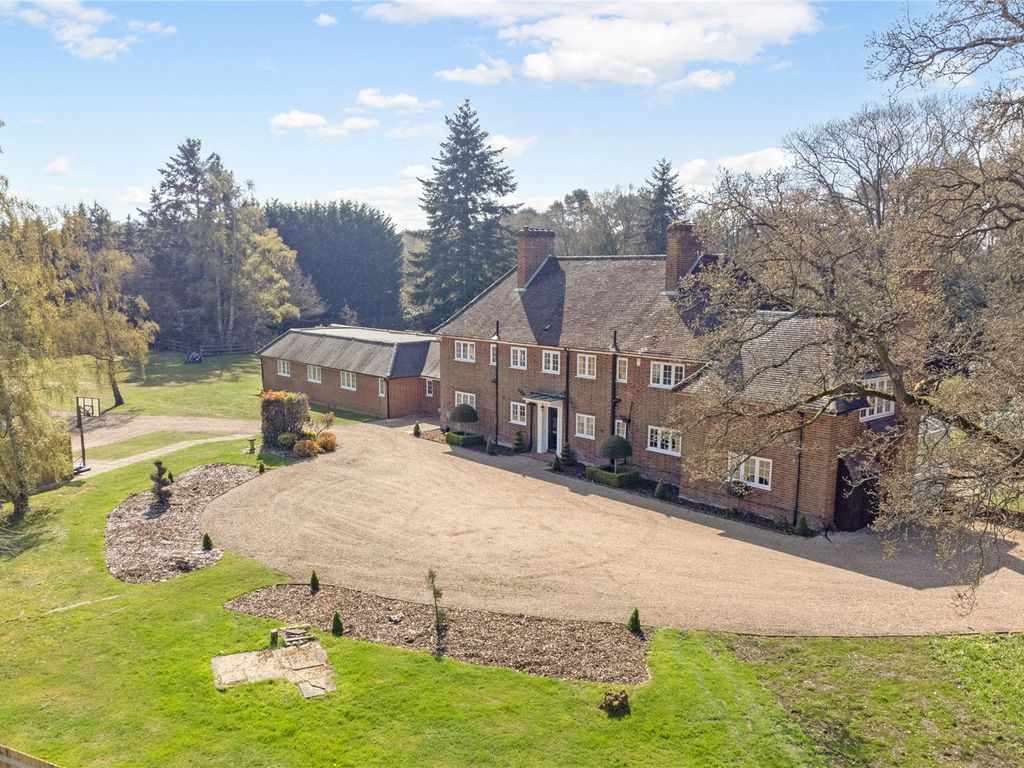 6 bed detached house for sale in Red Lane, Aldermaston, Reading