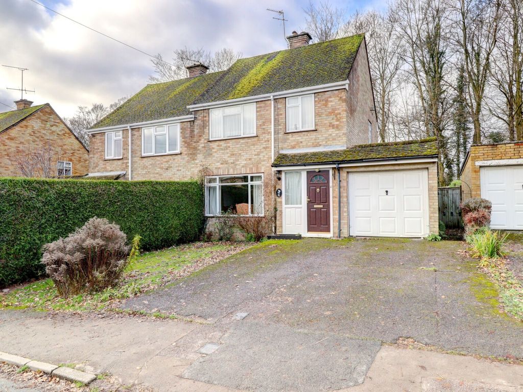 3 bed semidetached house for sale in Toms Turn, Hazlemere, High