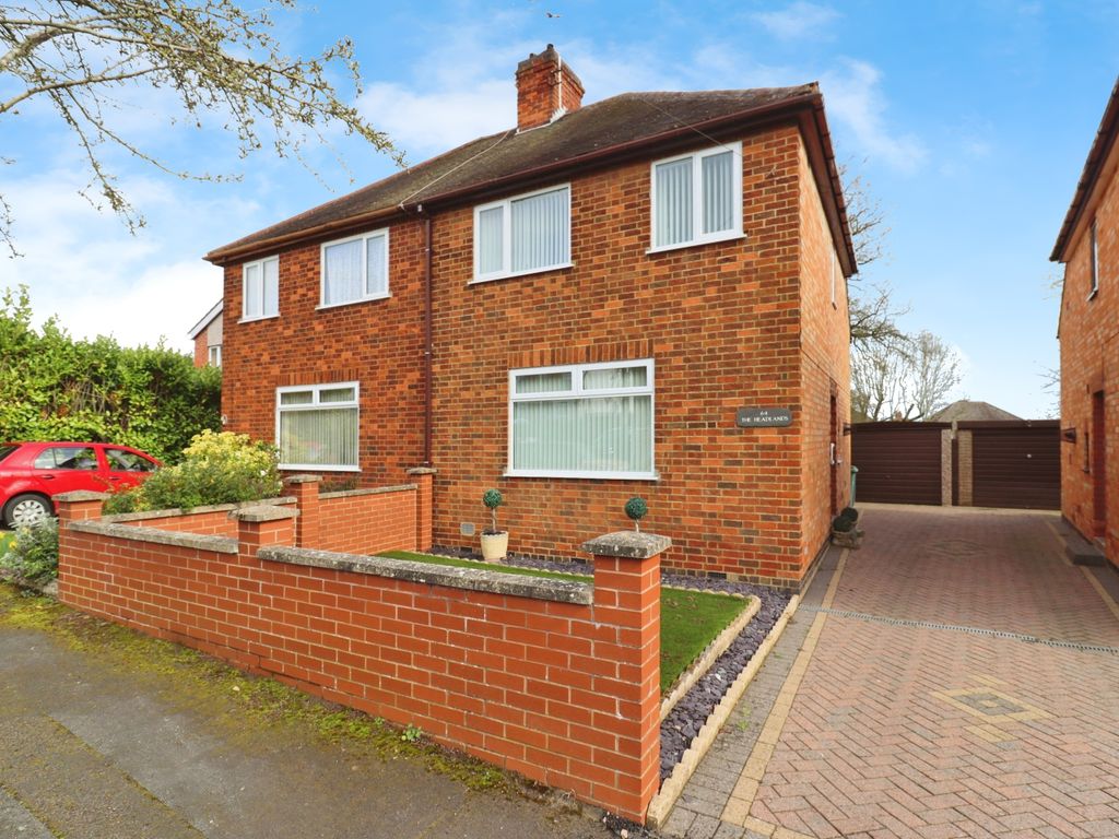 3 bed semidetached house for sale in Shenstone Avenue, Hillmorton
