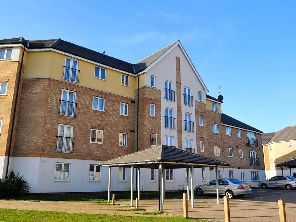 2 bed flat to rent in Paddle Steamer House, Thamesmead West SE28 Zoopla