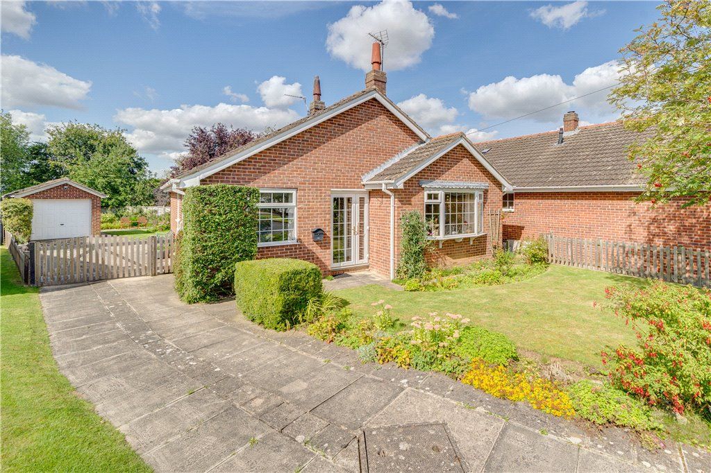 3 bed bungalow for sale in Prince Rupert Drive, Tockwith, York, North