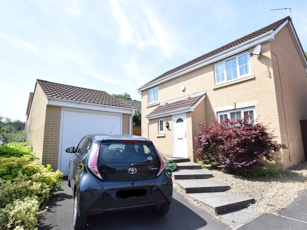 3 bed detached house for sale in Pwll Yr Allt, TirYBerth, Hengoed