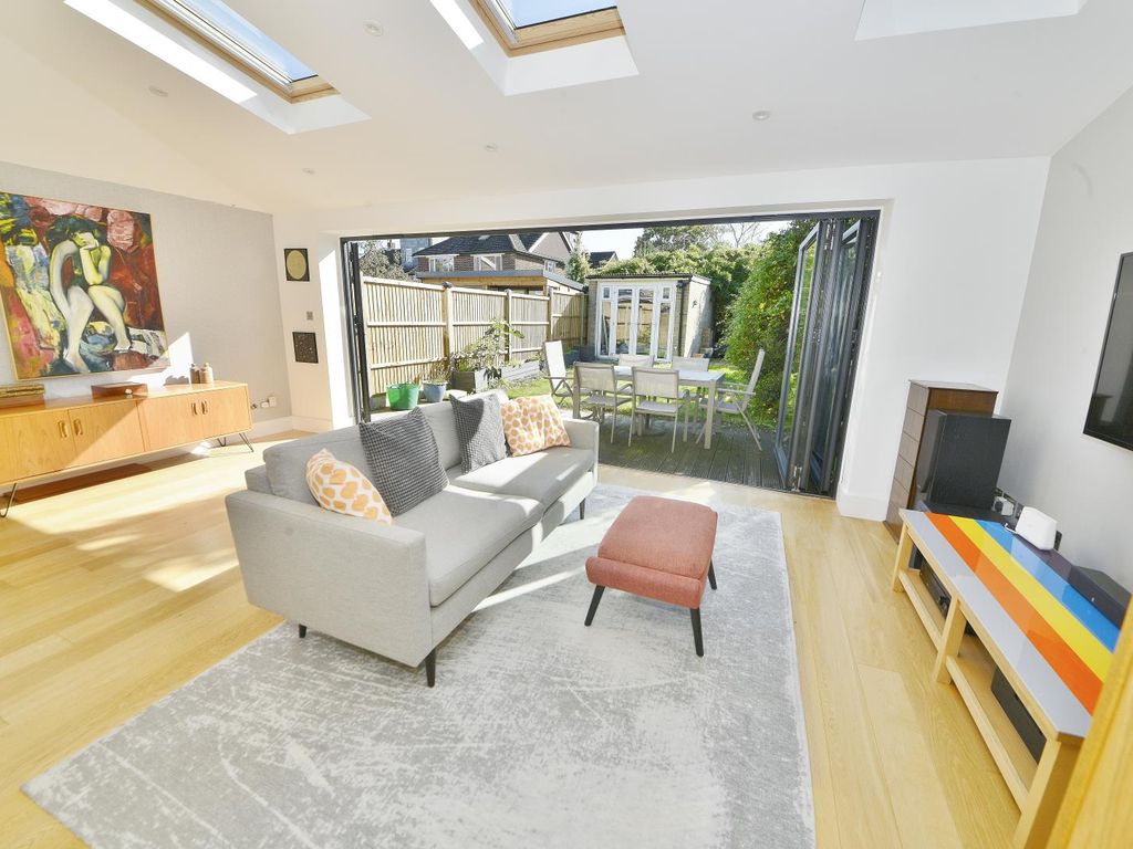 4 bed end terrace house for sale in Colne Road, Twickenham TW2 Zoopla