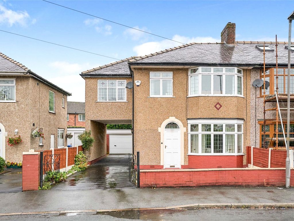 4 bed semidetached house for sale in Montreal Road, Lammack, Blackburn
