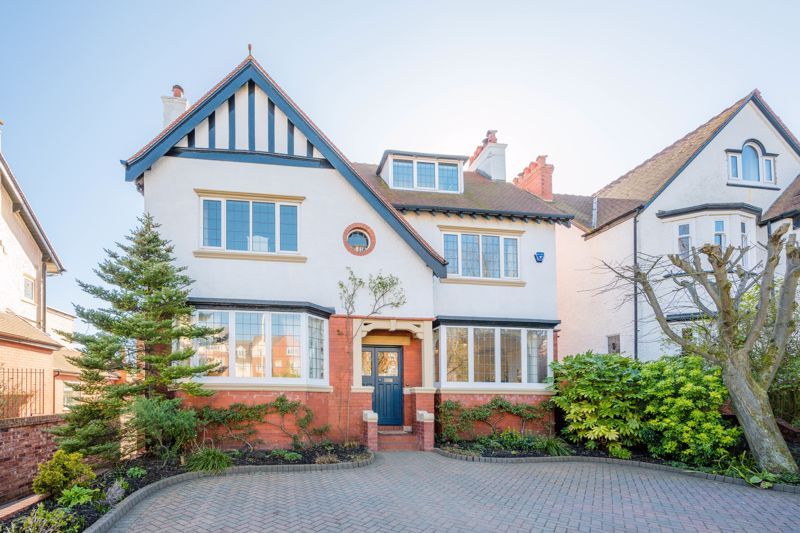 6 bed detached house for sale in Cambridge Road, Southport PR9 Zoopla