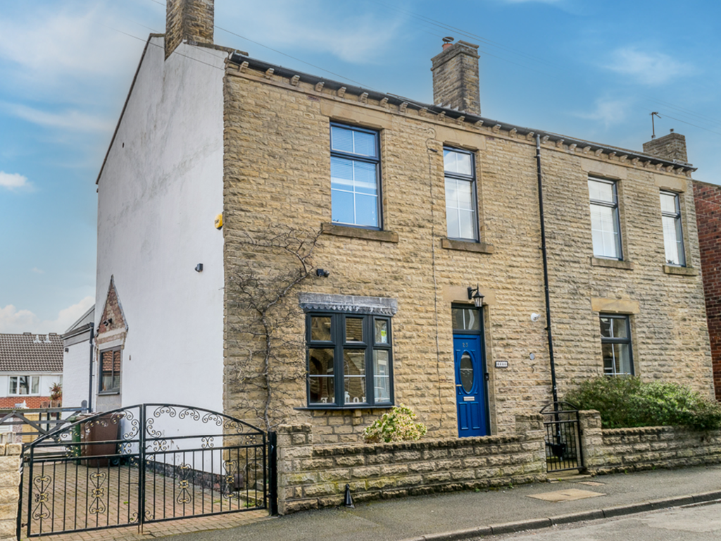 4 bed detached house for sale in Ryecroft Street, Ossett WF5 Zoopla