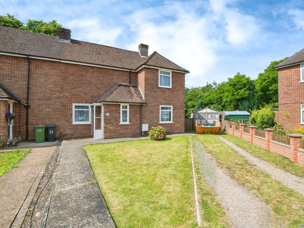 3 bed semidetached house for sale in Greenfinch Close, Eastleigh SO50