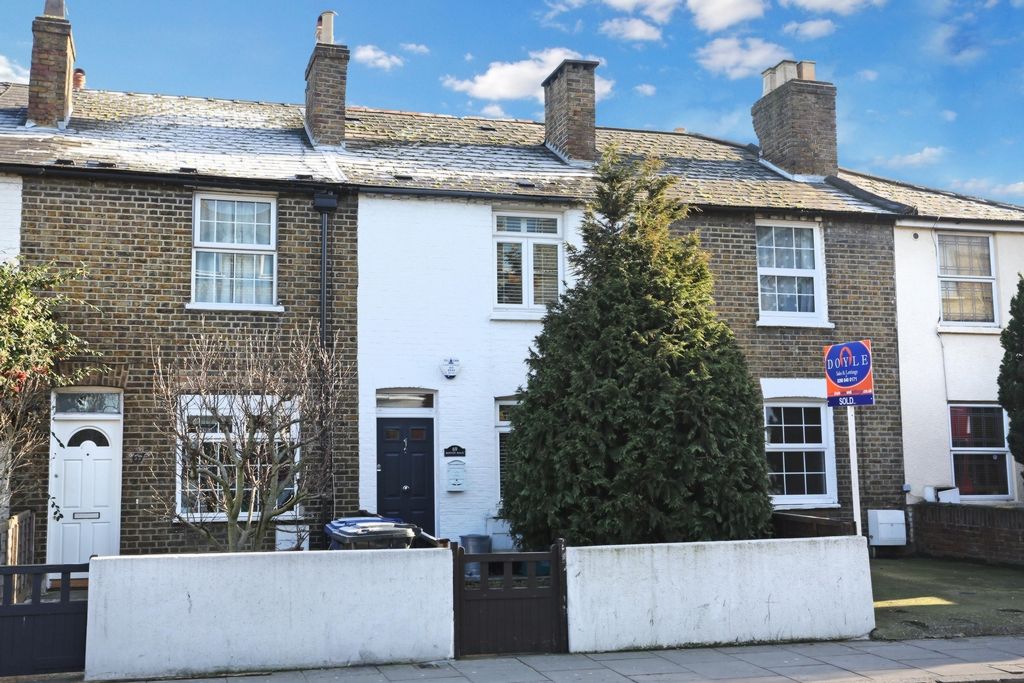 3 bed terraced house to rent in Boston Road, Hanwell W7 Zoopla