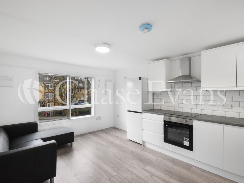 2 bed flat to rent in Rodney Road, Elephant And Castle SE17, £2,050 pcm