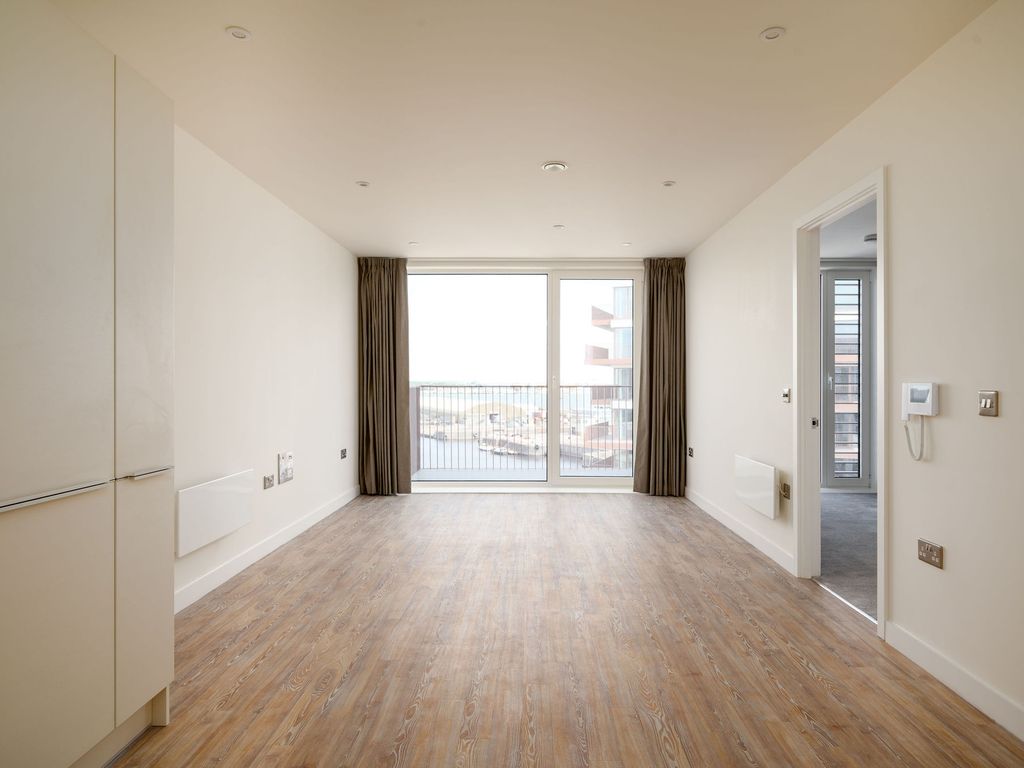 1 bed flat to rent in The Kell, Gillingham Gate Road, Gillingham ME4