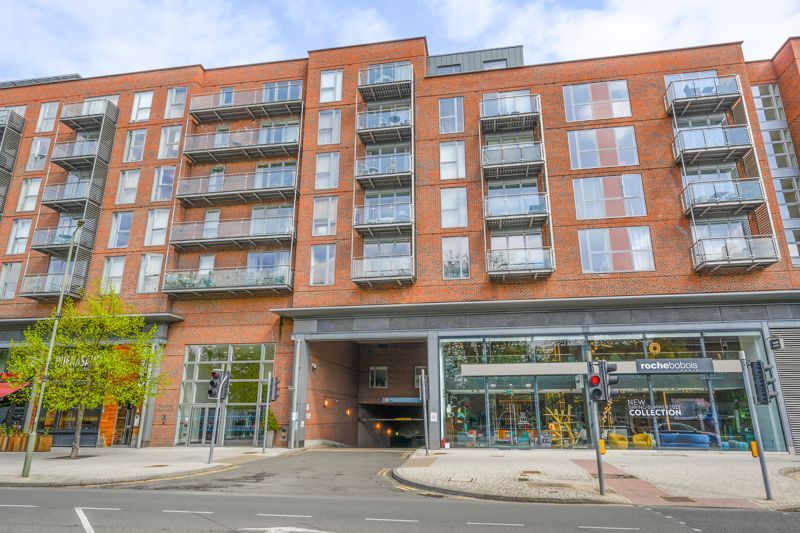 1 bed flat to rent in The Heart, WaltonOnThames KT12 Zoopla