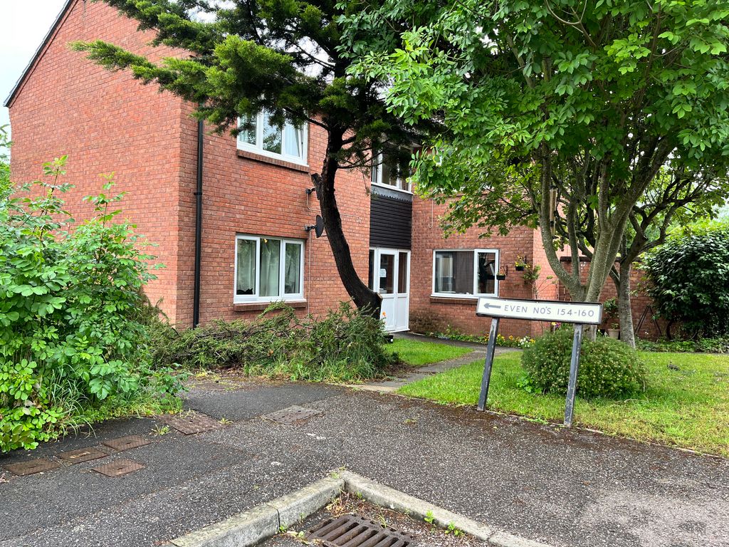 Studio to rent in Allington Close, Taunton TA1, £575 pcm Zoopla