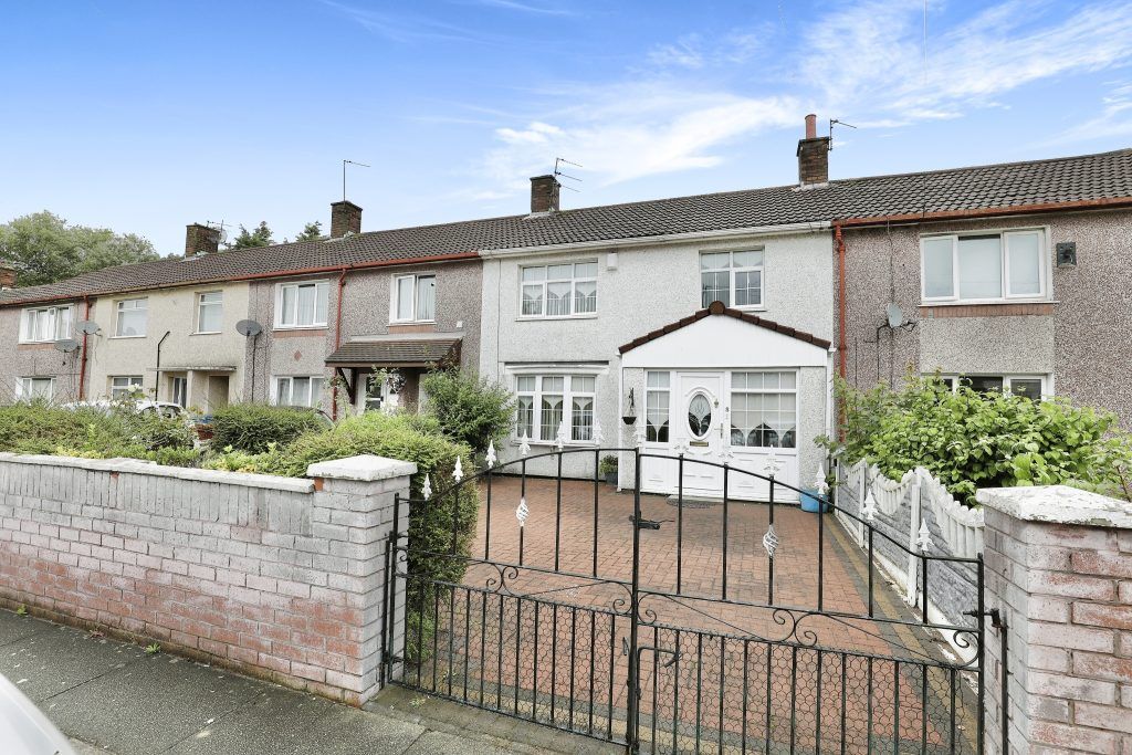 3 bed town house for sale in 8 Sanderling Road, Liverpool L33, £125,000
