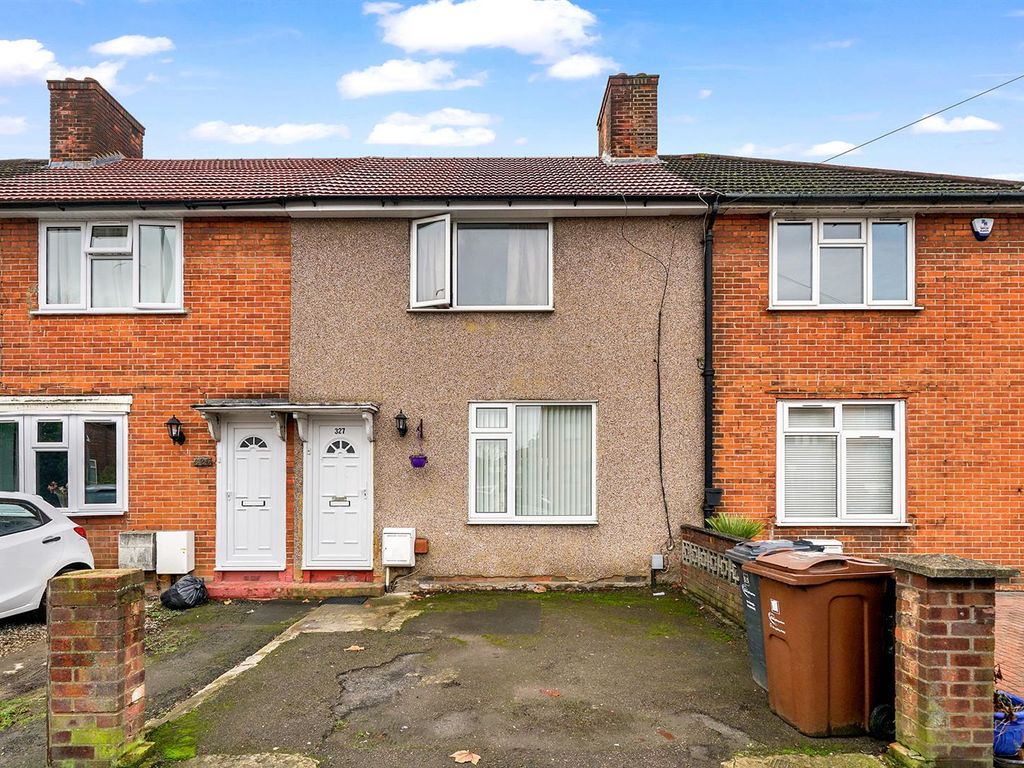 2 bed property for sale in Porters Avenue, Becontree, Dagenham RM9, £