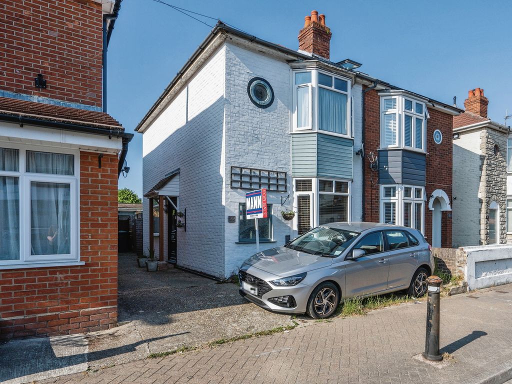 2 bed semidetached house for sale in Elson Road, Elson, Gosport