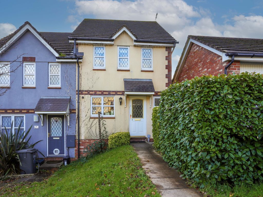 3 bed end terrace house for sale in Teal Close, Torquay TQ2, £275,000