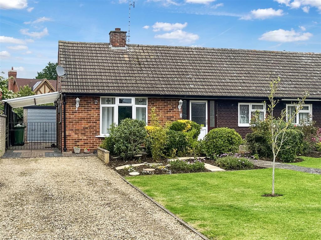 2 bed bungalow for sale in Headland Rise, Welford On Avon, Stratford