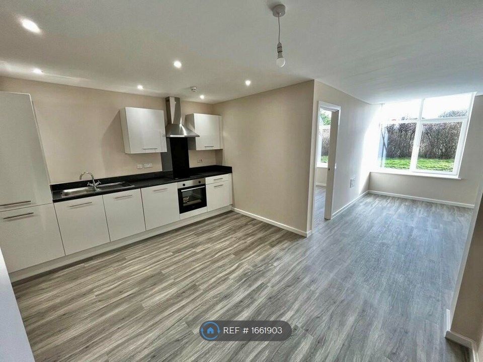 2 bed flat to rent in Northwood House, Salford M5 Zoopla