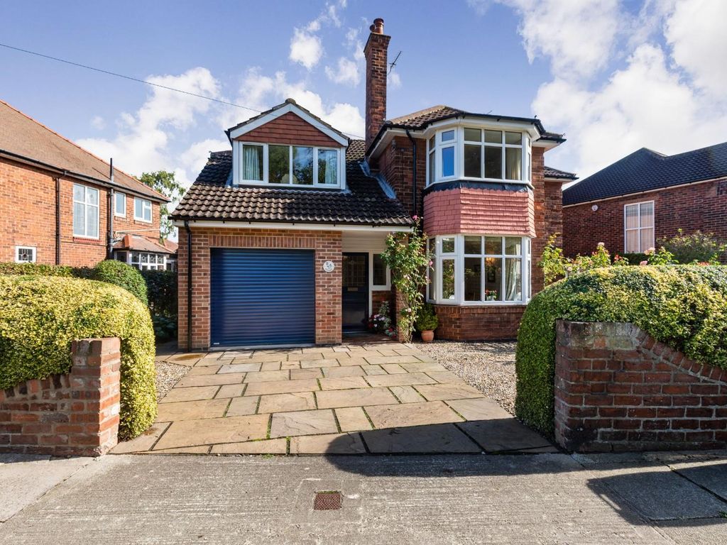 4 bed property for sale in Westlands Grove, York YO31 Zoopla