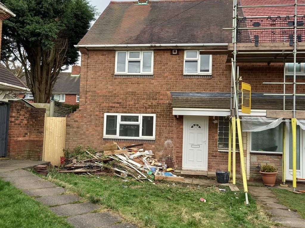 4 bed property to rent in Neath Road, Bloxwich, Walsall WS3 Zoopla