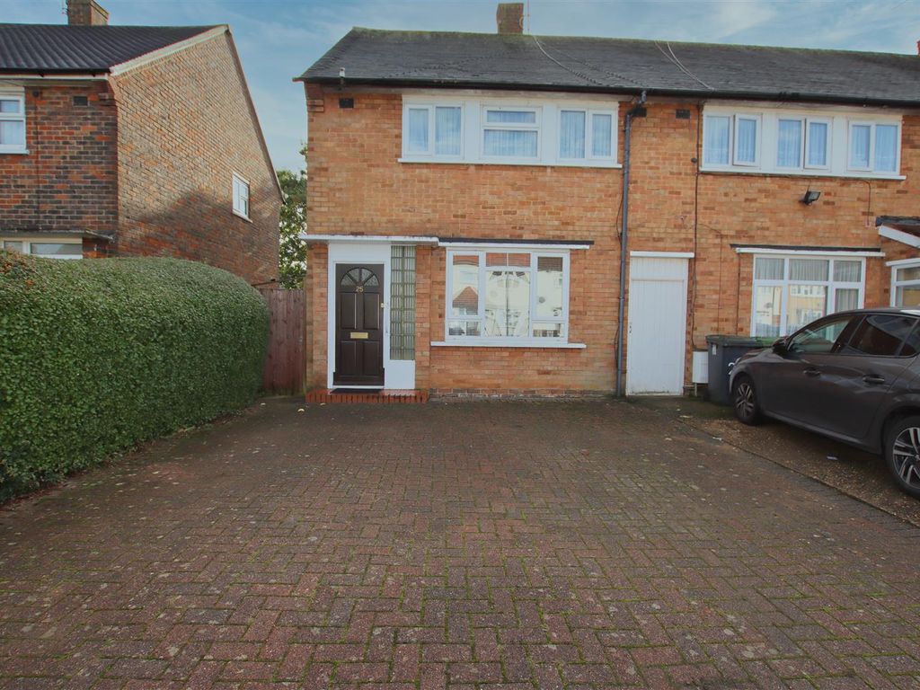 2 bed end terrace house for sale in Wetherby Road, Borehamwood WD6, £