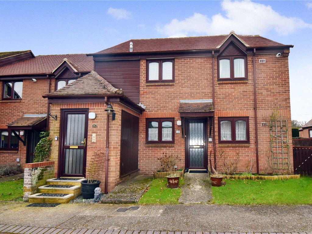 2 bed for sale in Marshalls Court, Speen, Newbury, Berkshire