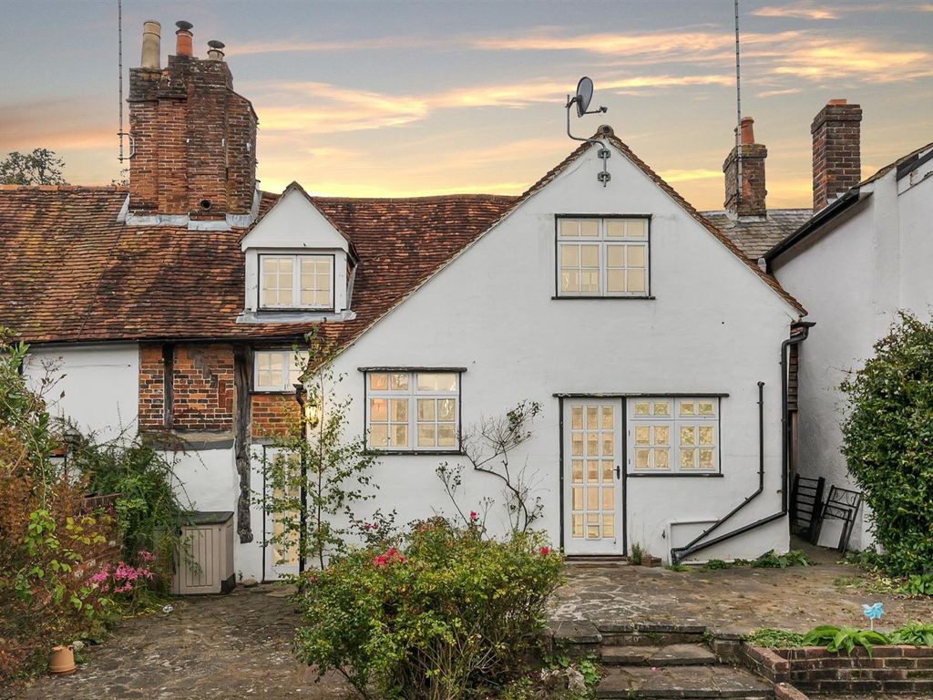 3 bed property for sale in Piccotts End, Hemel Hempstead HP1 Zoopla