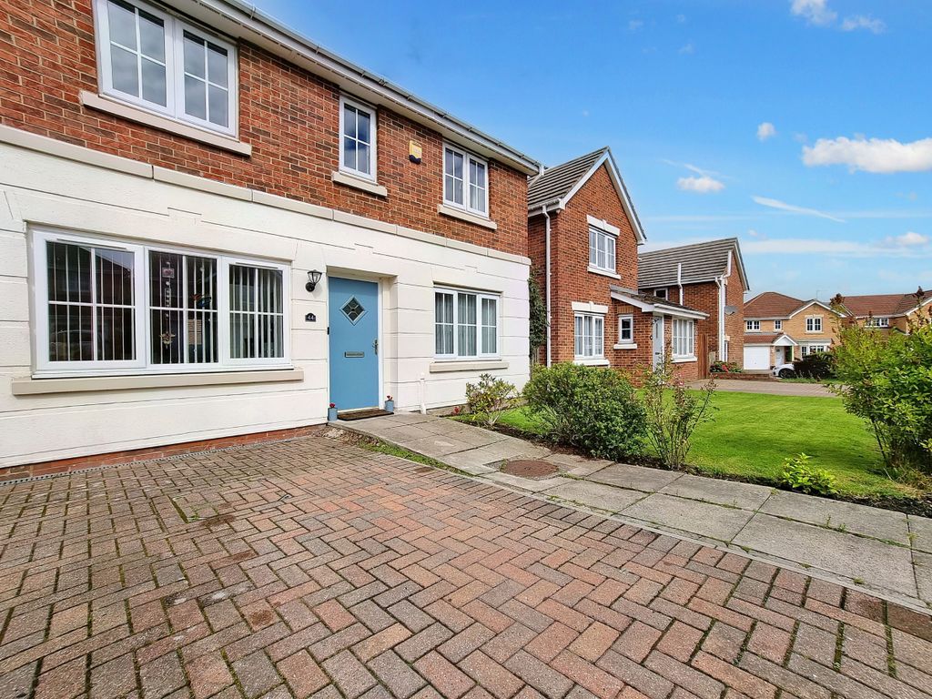 4 bed detached house for sale in Fenwick Way, Consett DH8, £230,000