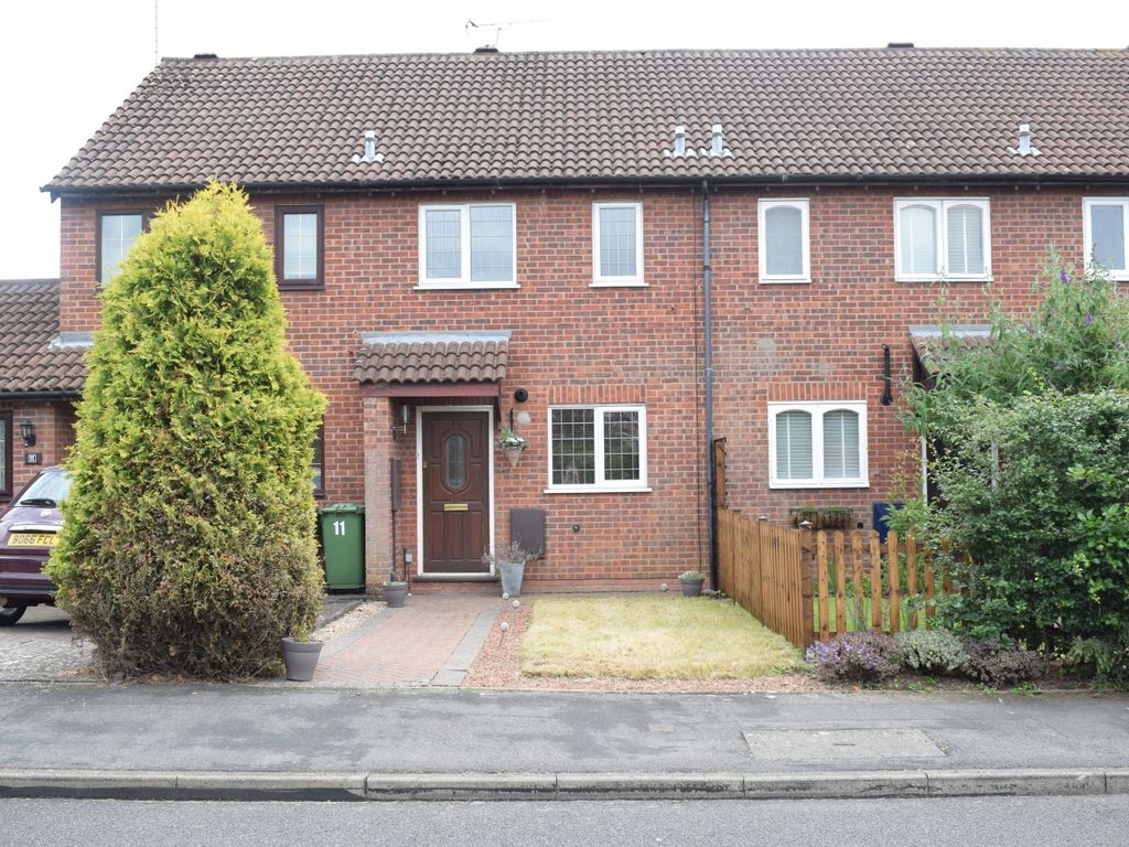 2 bed mews house to rent in Clovelly Way, Nuneaton CV11, £995 pcm Zoopla
