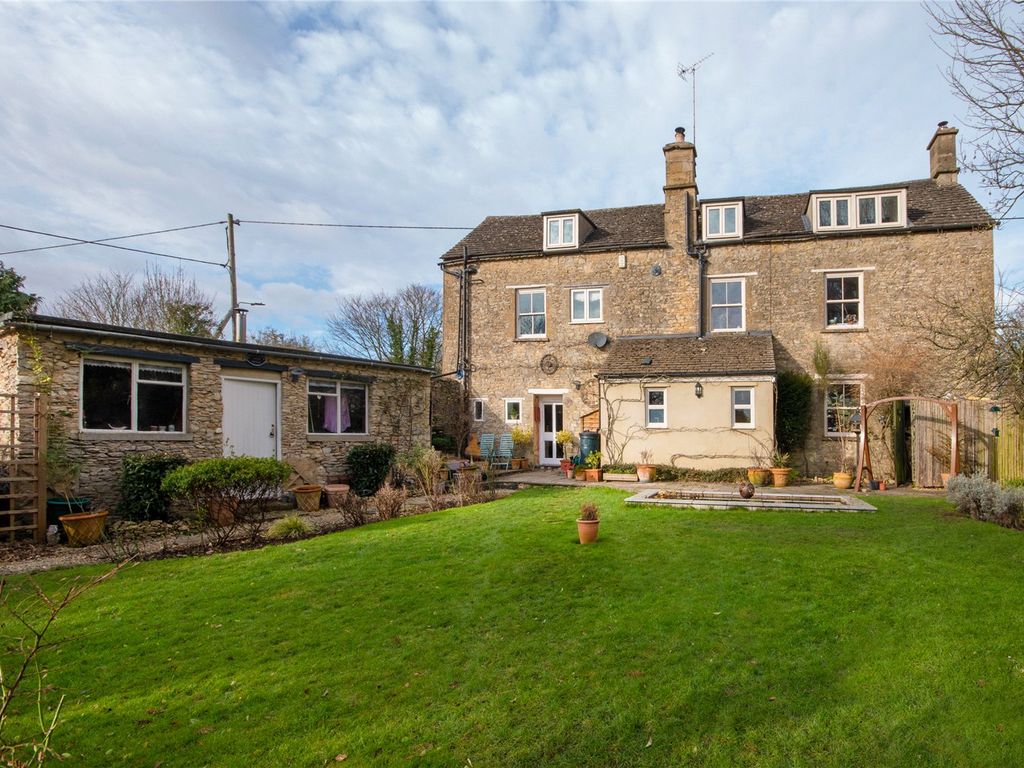 4 bed country house for sale in Fulbrook Hill, Fulbrook, Burford
