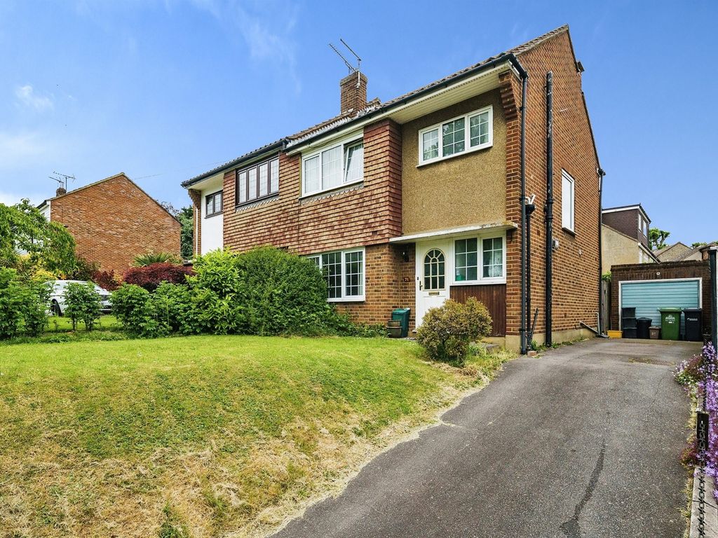 3 bed semidetached house for sale in Bell Lane, Broxbourne EN10, £