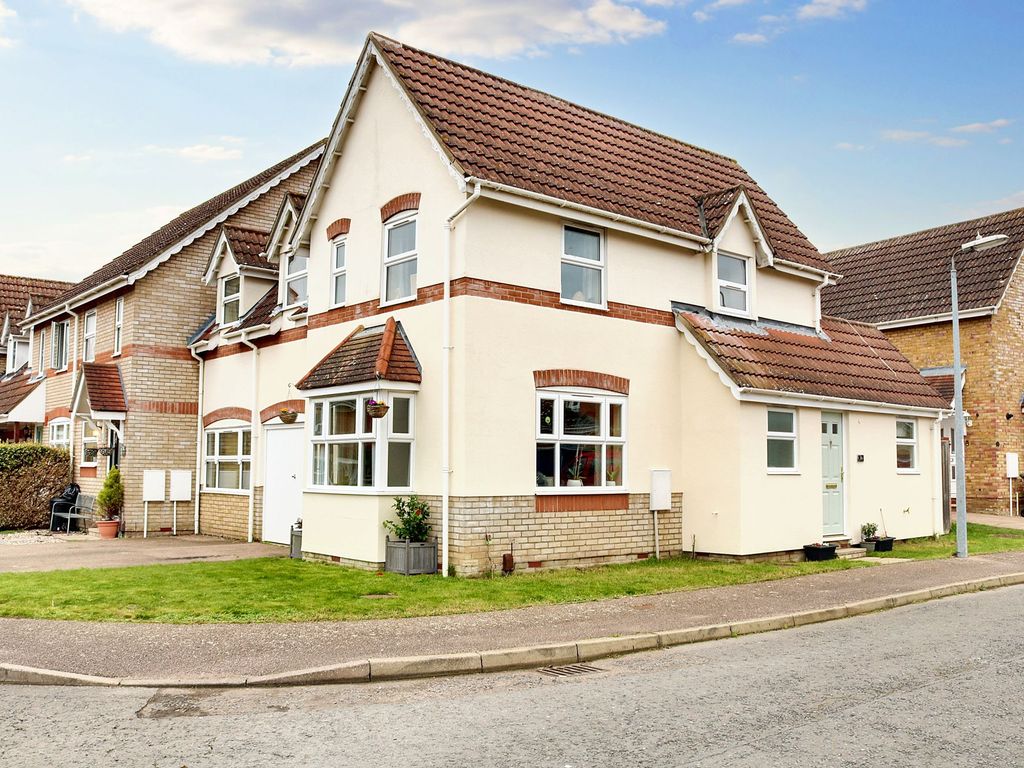 3 bed end terrace house for sale in Kingfisher Drive, Burwell CB25, £