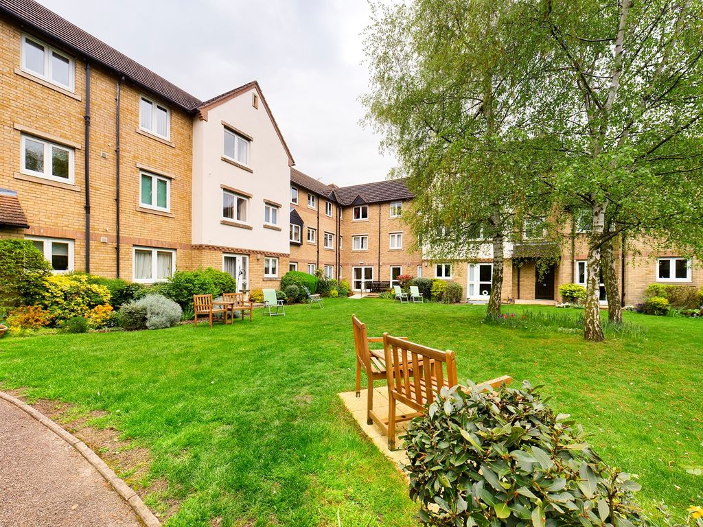 2 bed flat for sale in Haig Court, Chesterton, Cambridge CB4 Zoopla