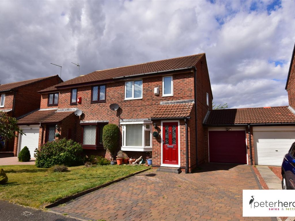 3 bed semidetached house for sale in Tarn Drive, Grangetown