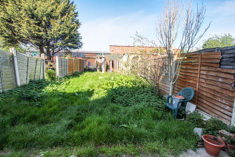 3 bed property to rent in Felixstowe Road, London N9, £2,100 pcm Zoopla