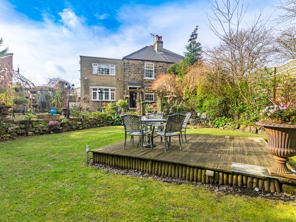 8 bed semidetached house for sale in Shadwell Lane, Leeds LS17, £