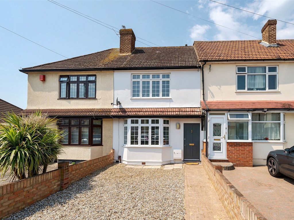 3 bed terraced house for sale in Tennyson Road, Romford RM3 Zoopla